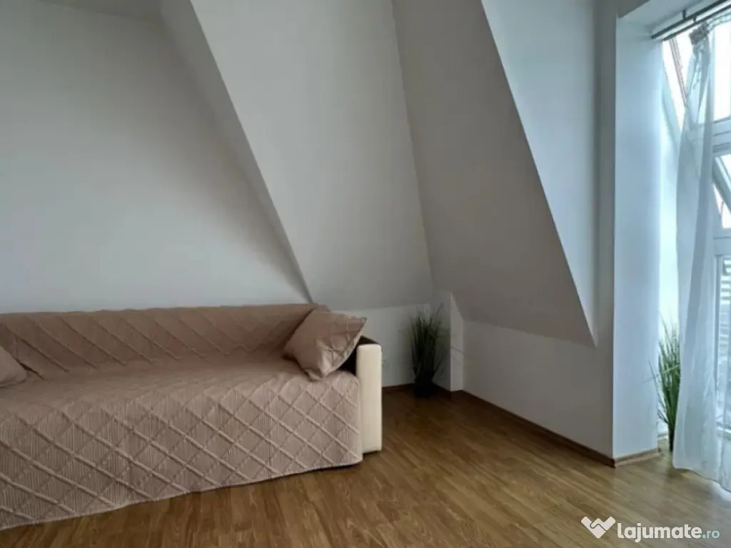 Apartament 3 camere, decomandat - zona Racadau 