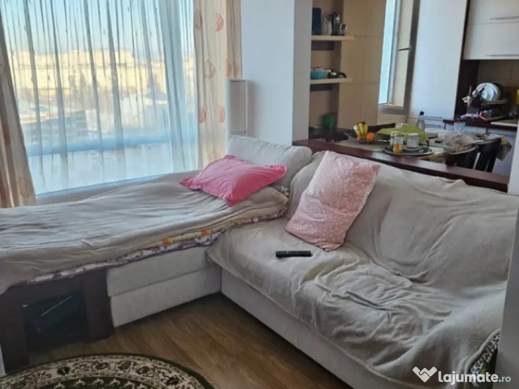 Apartament 3 camere, decomandat - zona Racadau 