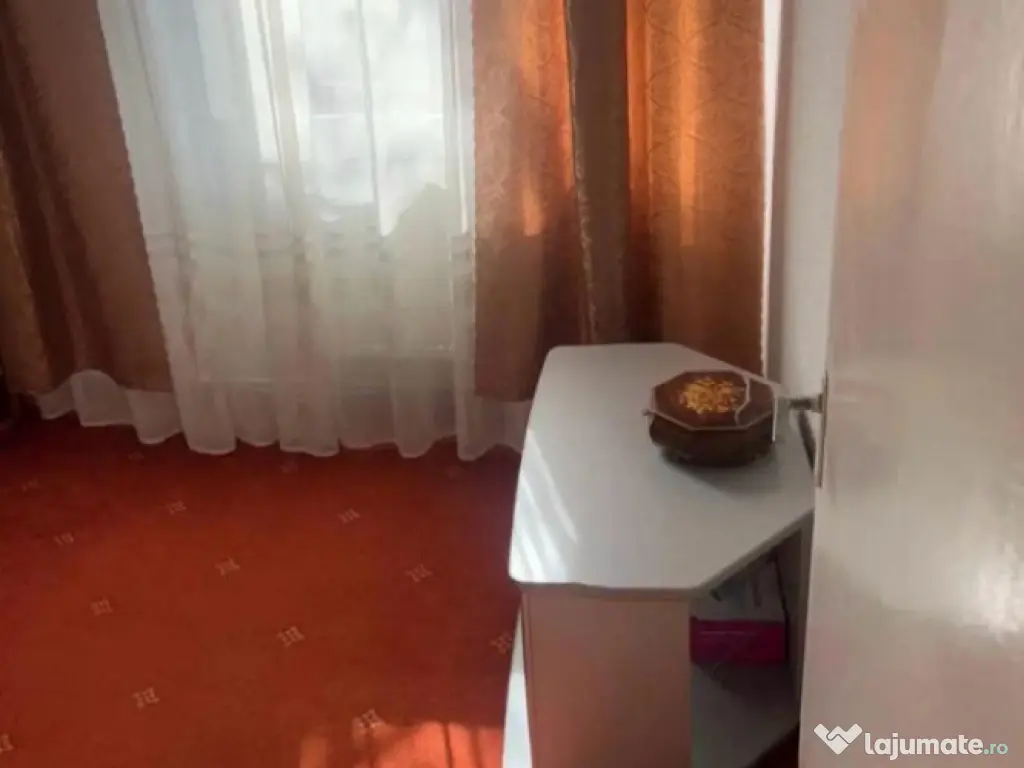 Apartament 2 camere decomandat , in Caracal, cartierul Dr. M 