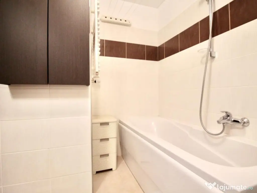 PIPERA-VITA BELLA, COMPLEX PRIVAT, LANGA SCOALA AMERICANA, L 