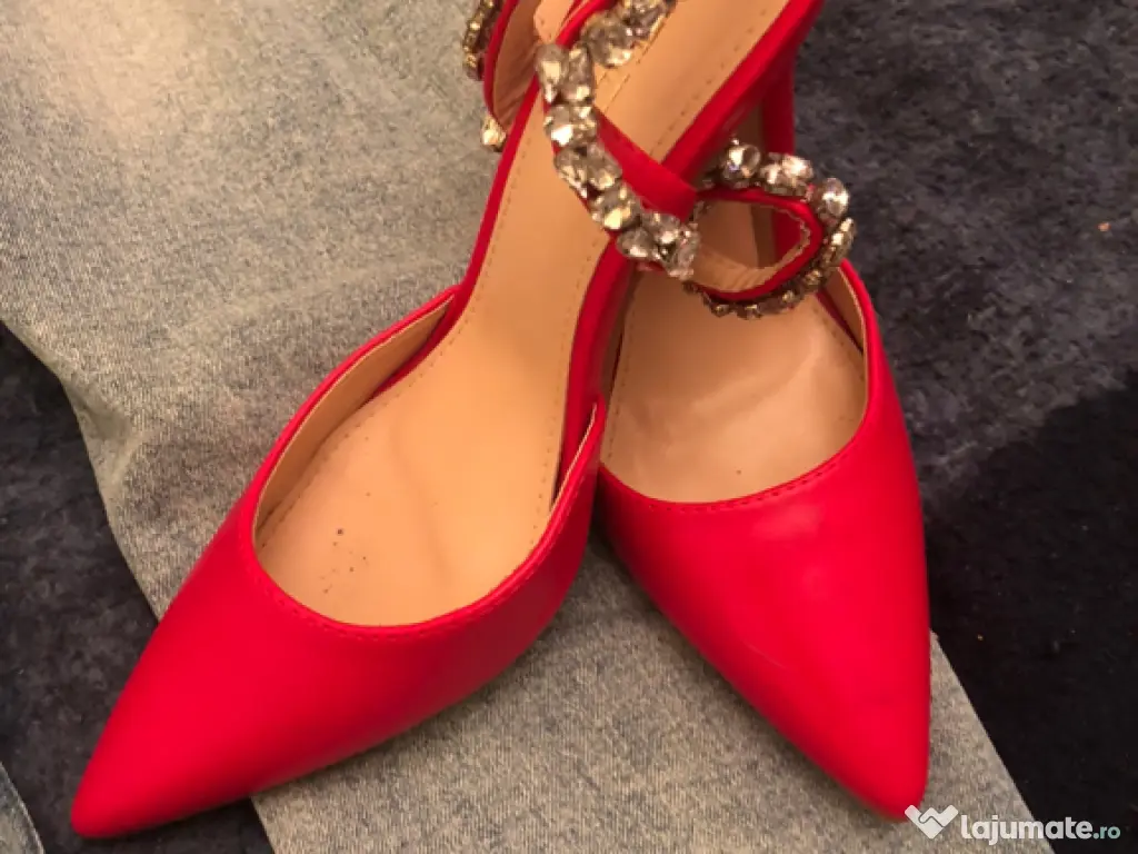 Sandale elegante marimea38 