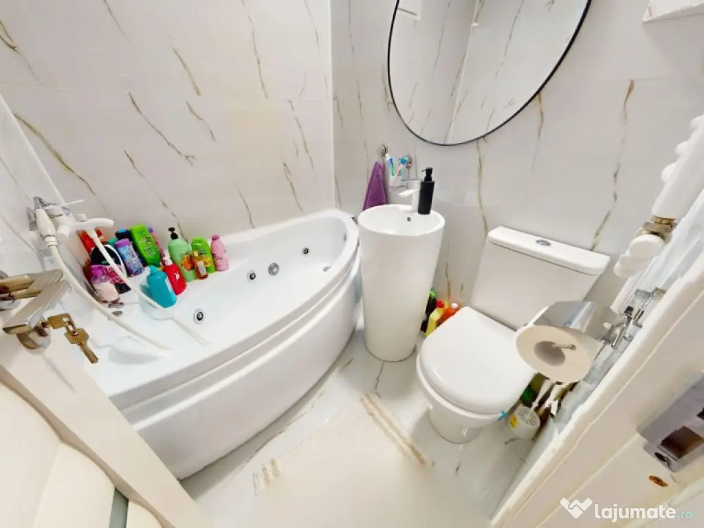 Apartament 4 camere superb Plaza