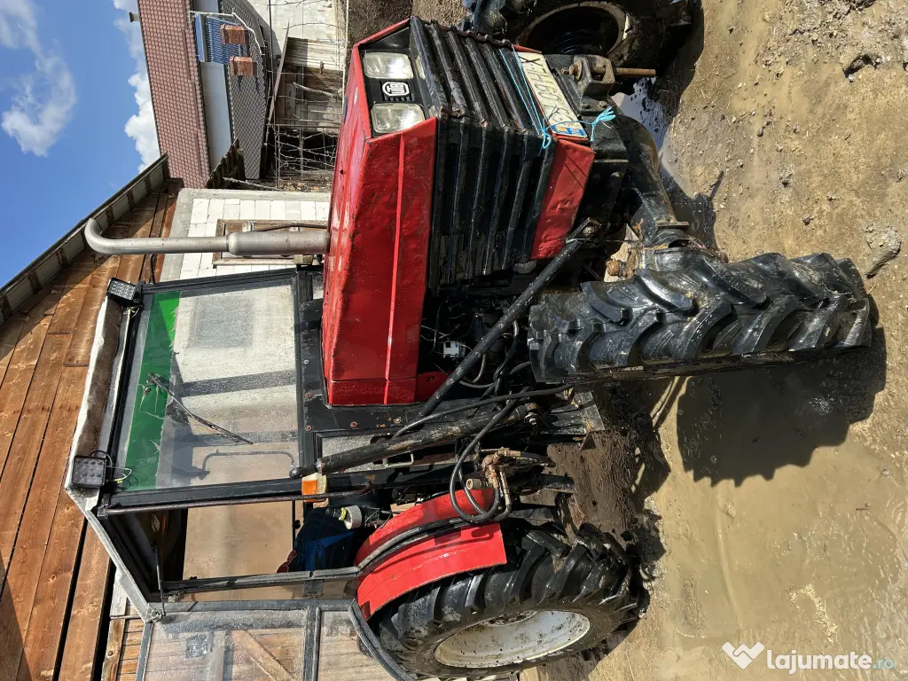 Vând Tractor UTB 453