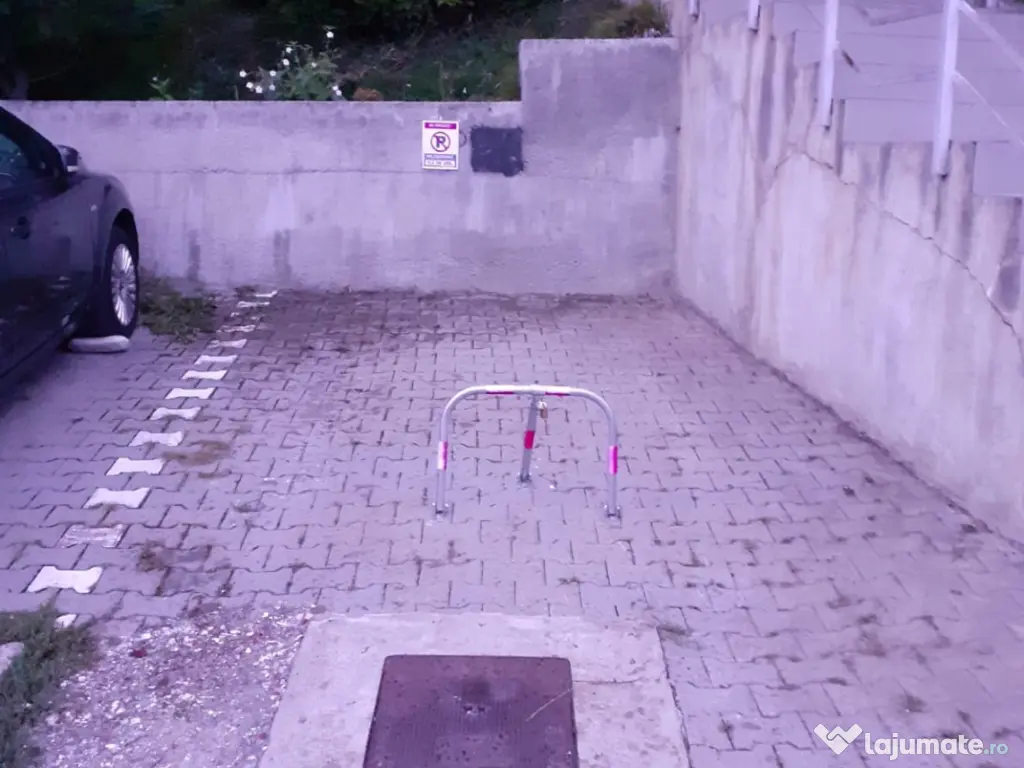 Apartament cu 2 camere decomandat 