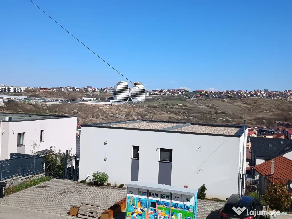 Apartament cu 2 camere decomandat 