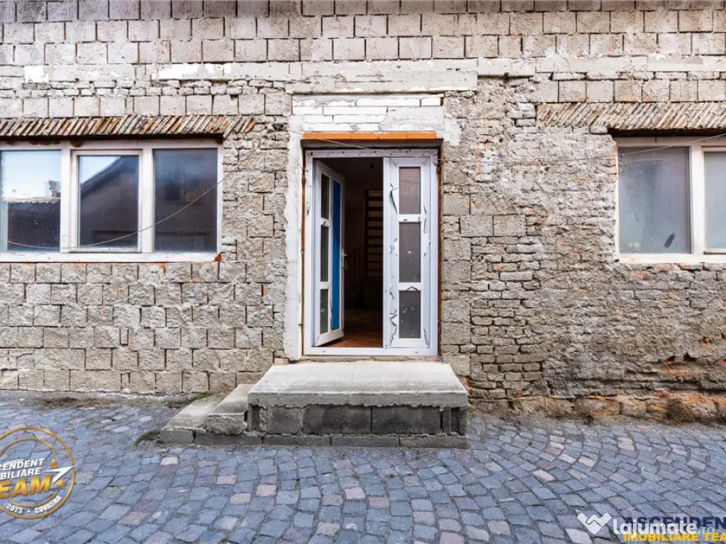 Accesibilitate si farmecul unei case cu garaj, locatie de re