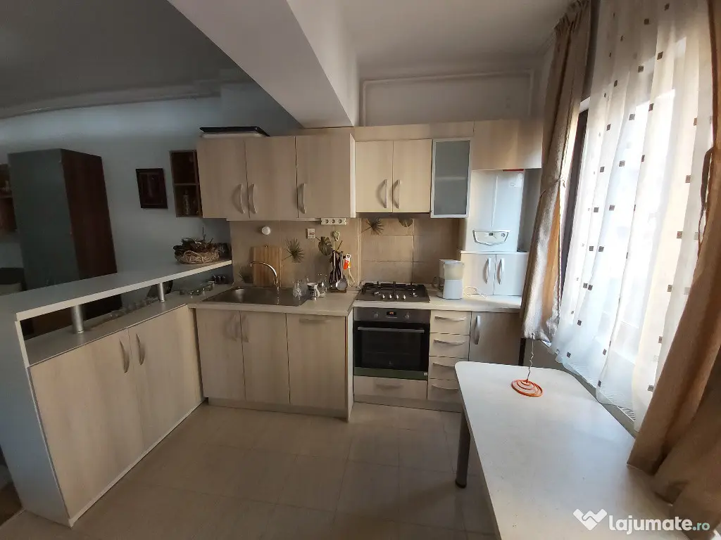 Zona Piata Alba Iulia adiacent apartament 2 camere 