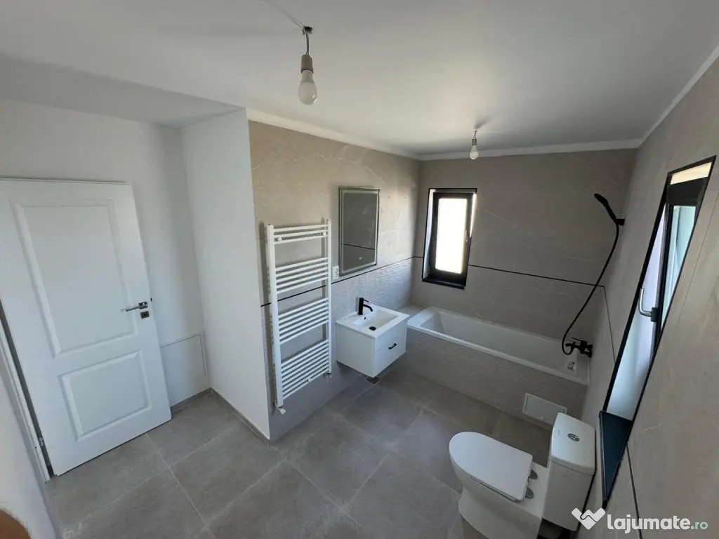 PAULESTI - vila 2024 , P+1E, Sc-174m , t=420mp - 220000 eur 