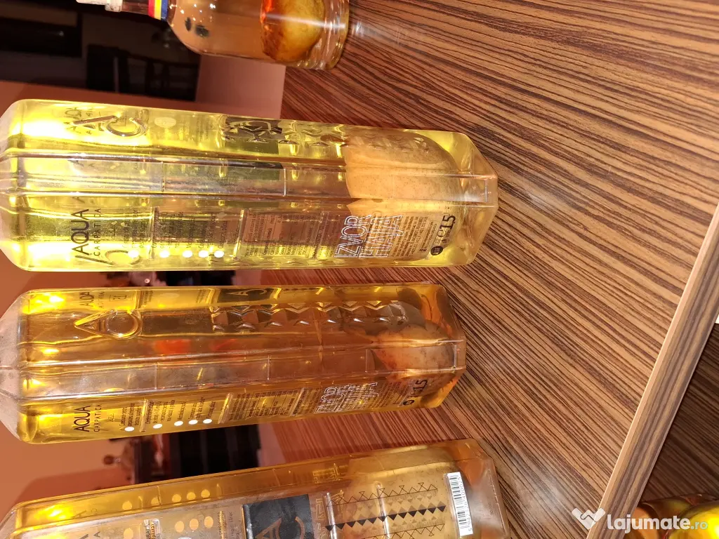 Palinca de gutui.palinca de pere 