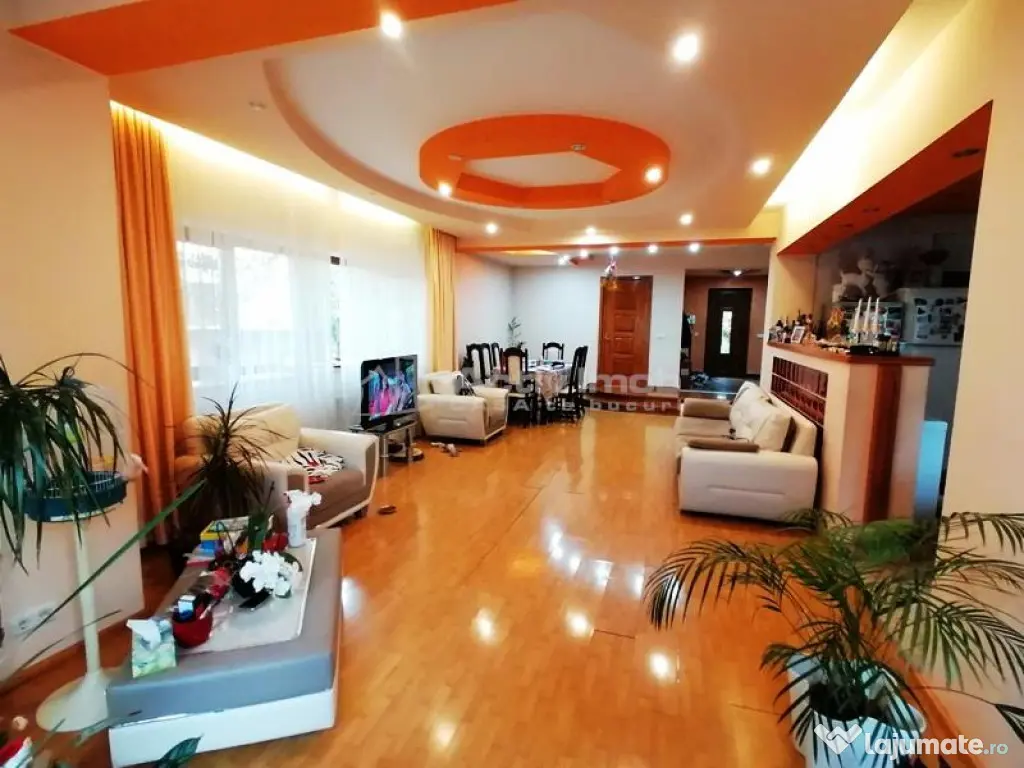 Casa- Vila - Prelungirea Ghencea-Bucuresti- 450000E- 660MP T