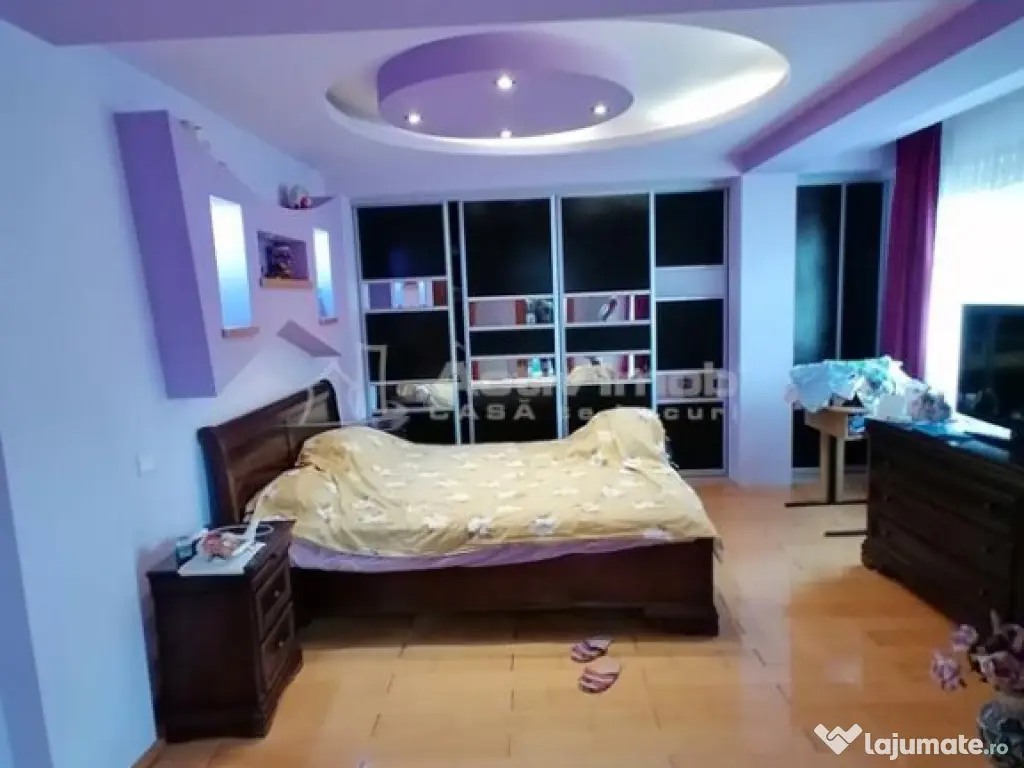 Casa- Vila - Prelungirea Ghencea-Bucuresti- 450000E- 660MP T