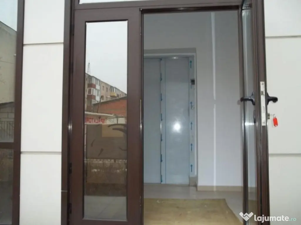 Cladire de sticla zona Micalaca - ID : RH-32845-property