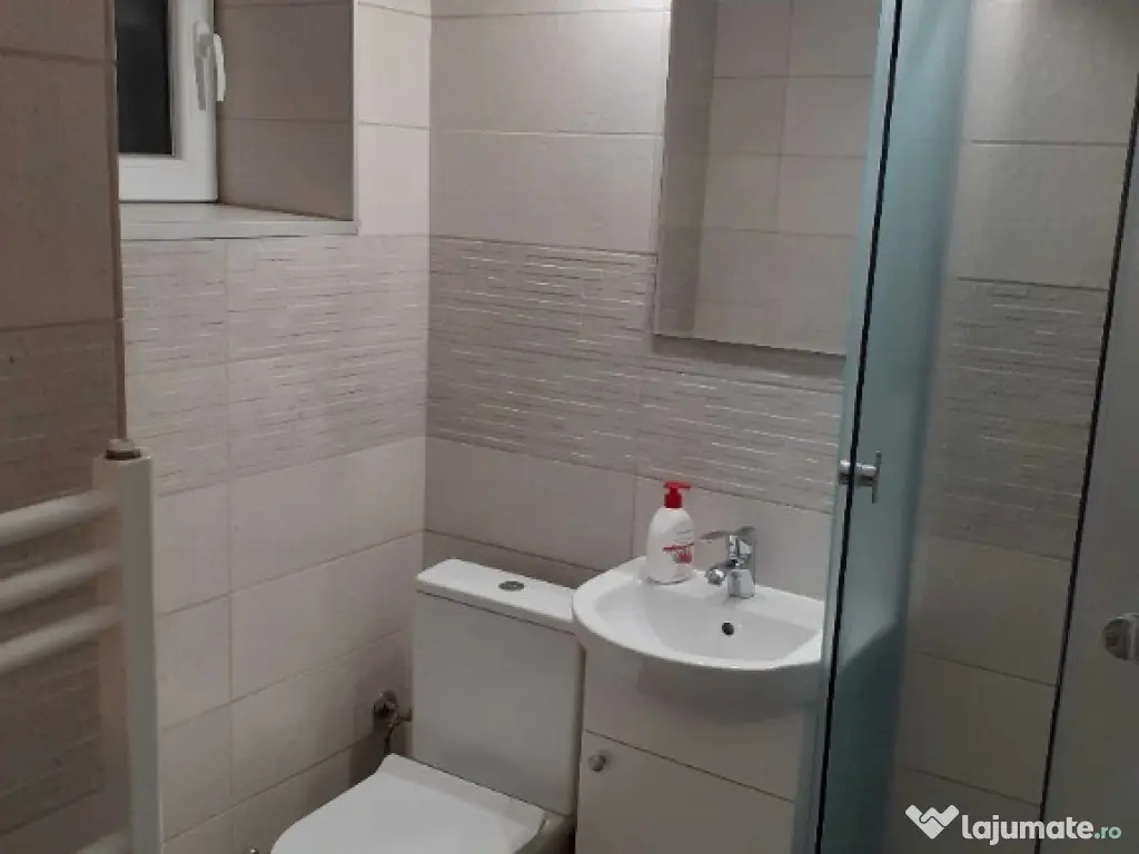 Garsoniera in zona Medicinei