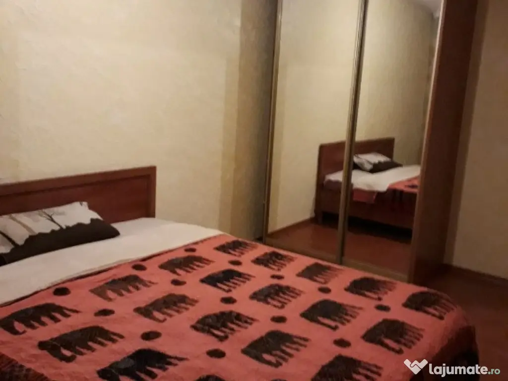 3 camere zona Lipovei