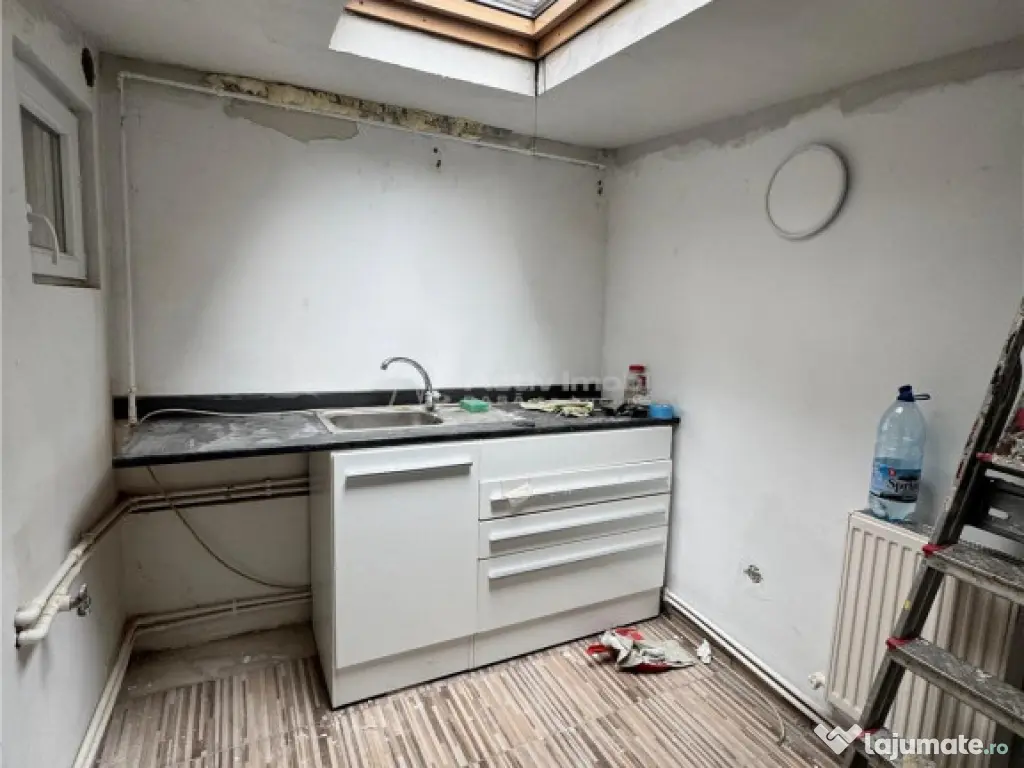 Casa - Ulpia - 2 anexe 