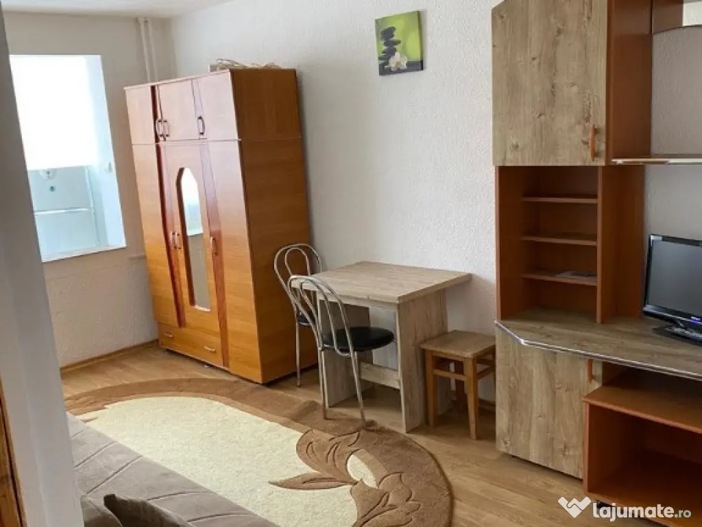 Apartament o camera zona Badea Cartan 