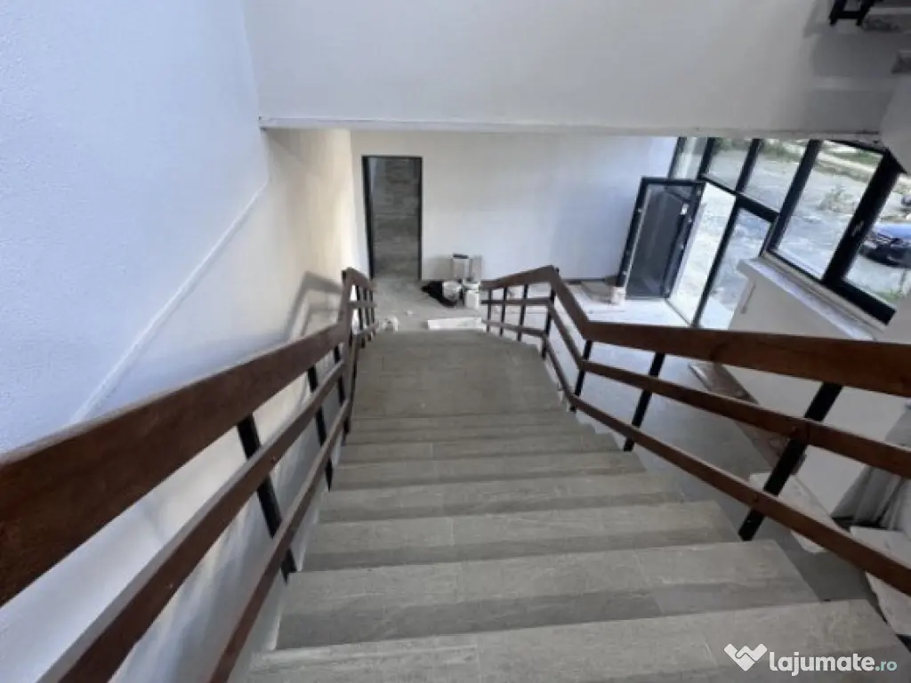 Hala 1800 mp renovată - Zona Industriala