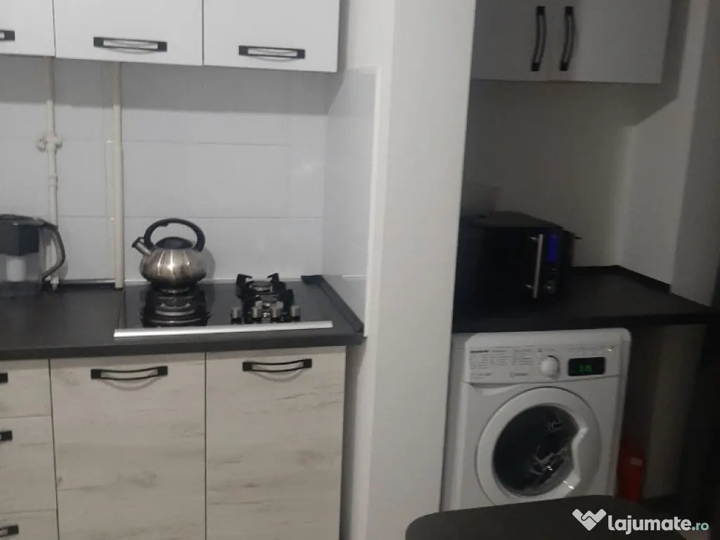 Apartament o camera de inchiriat