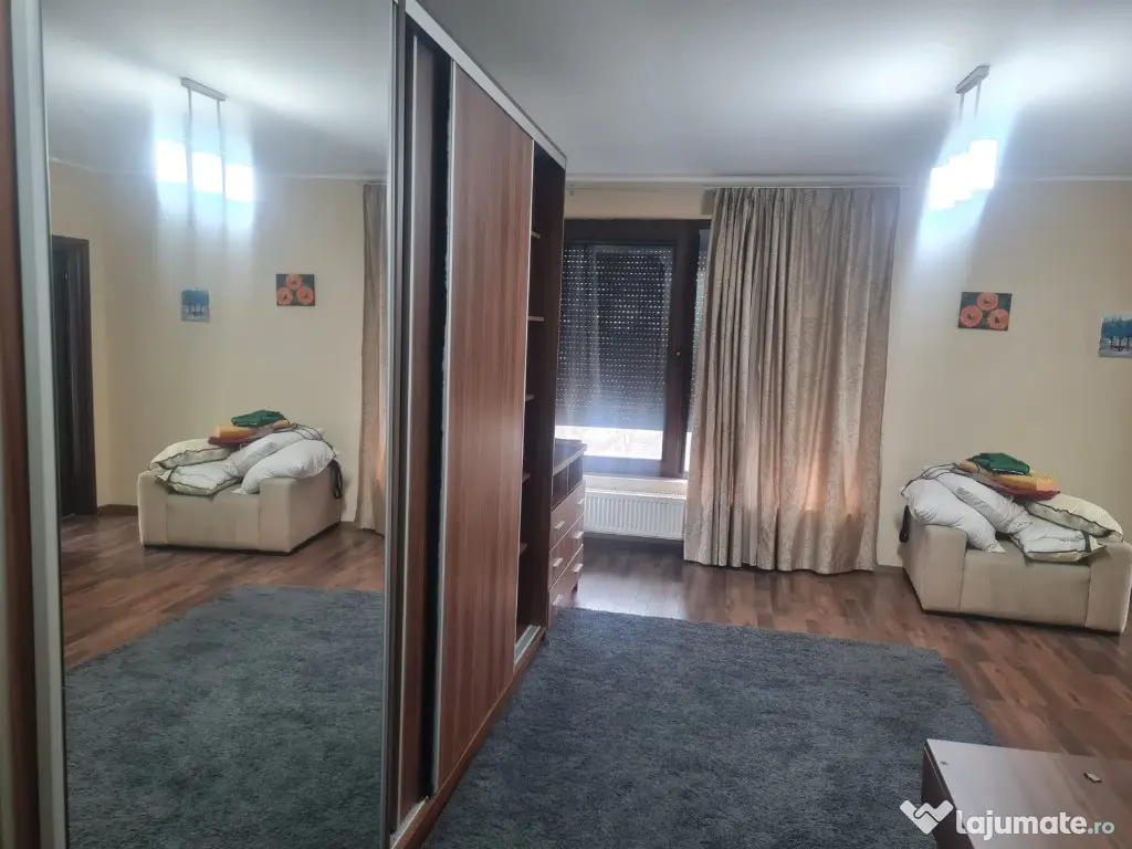 Vila 5 camere in comuna Berceni zona centrala