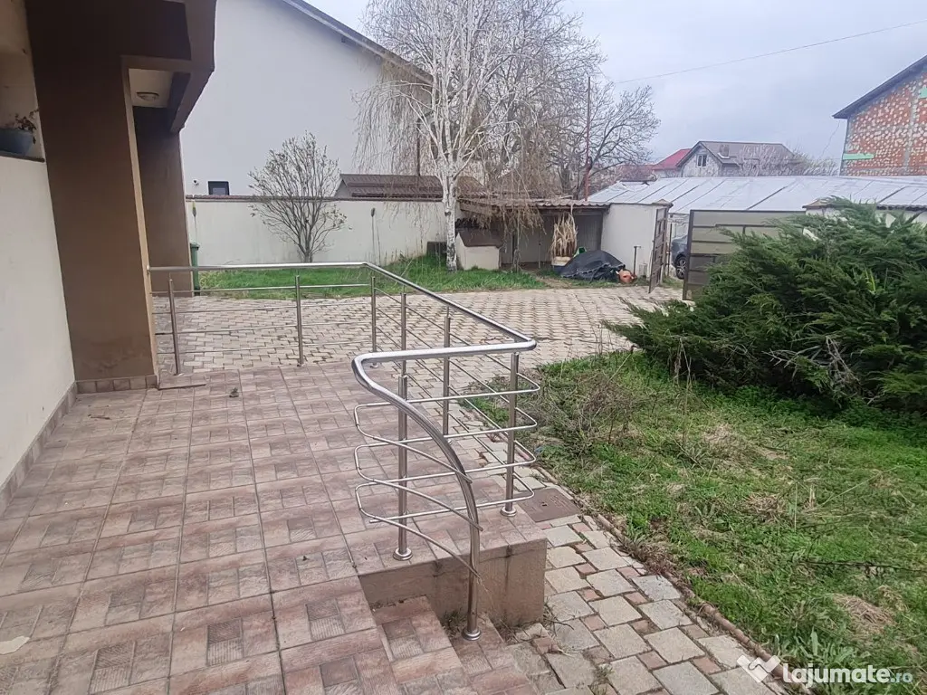 Vila 5 camere in comuna Berceni zona centrala