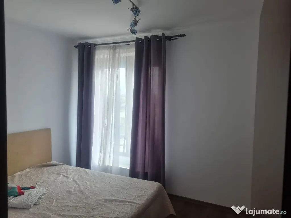 Vila 5 camere in comuna Berceni zona centrala