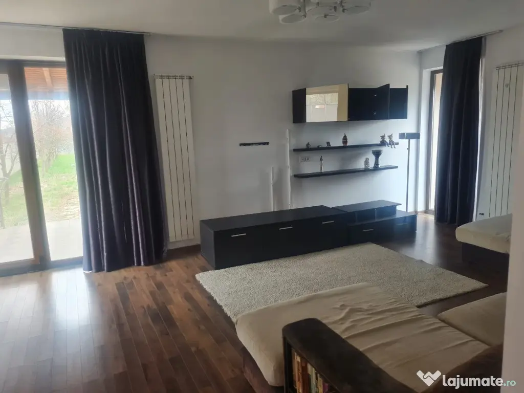 Vila 5 camere in comuna Berceni zona centrala