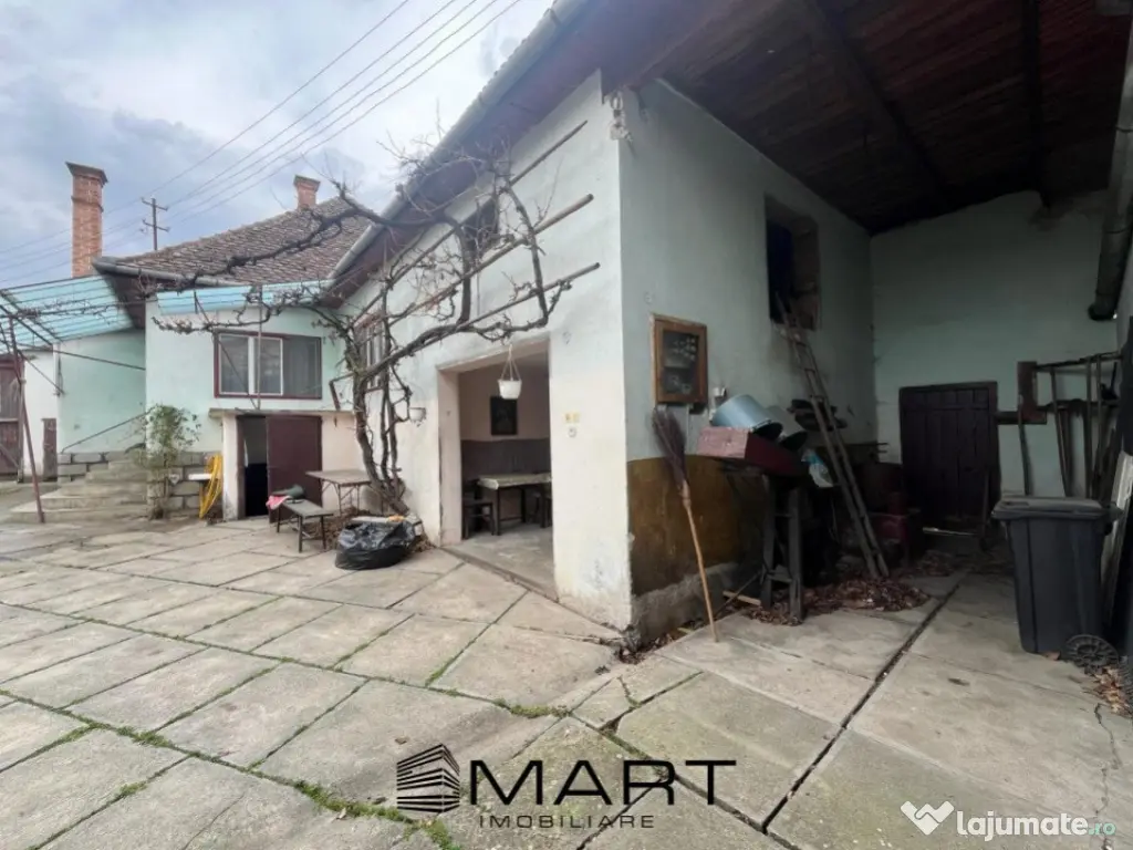 Casa cu teren de 1270 m Gura Raului 