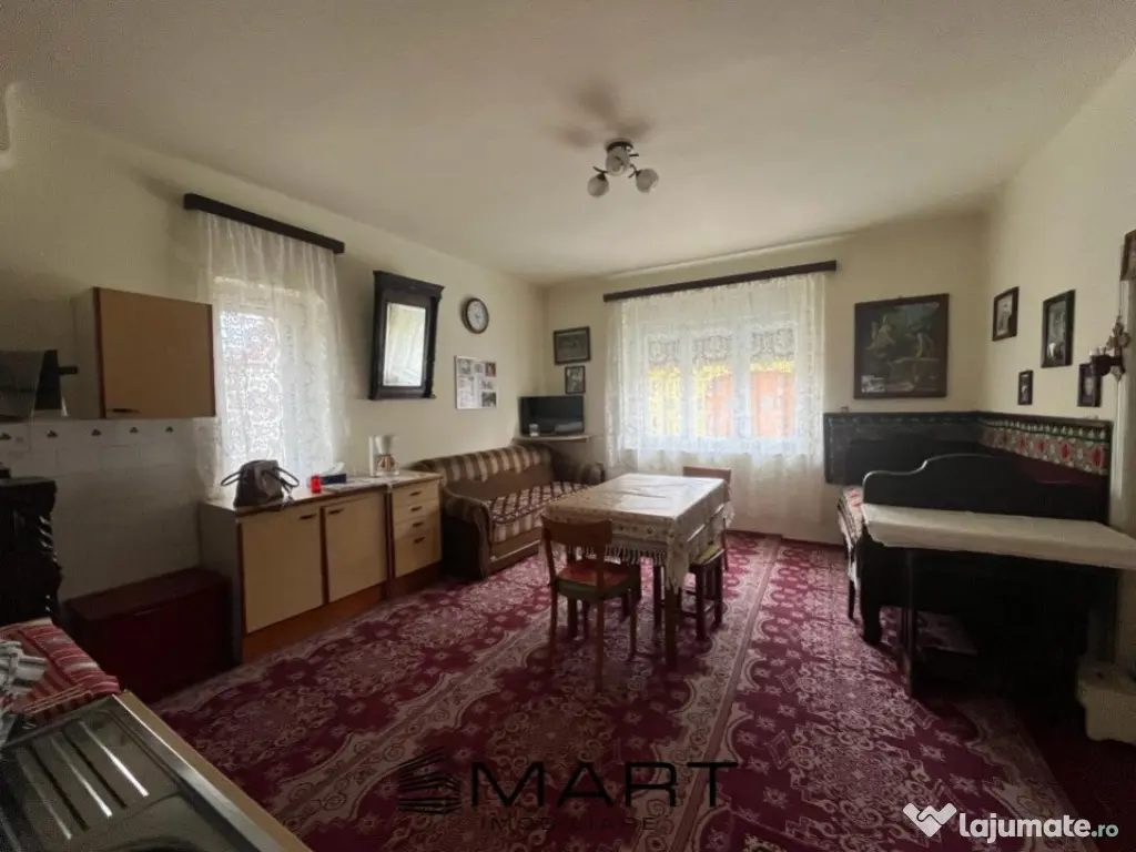 Casa cu teren de 1270 m Gura Raului 