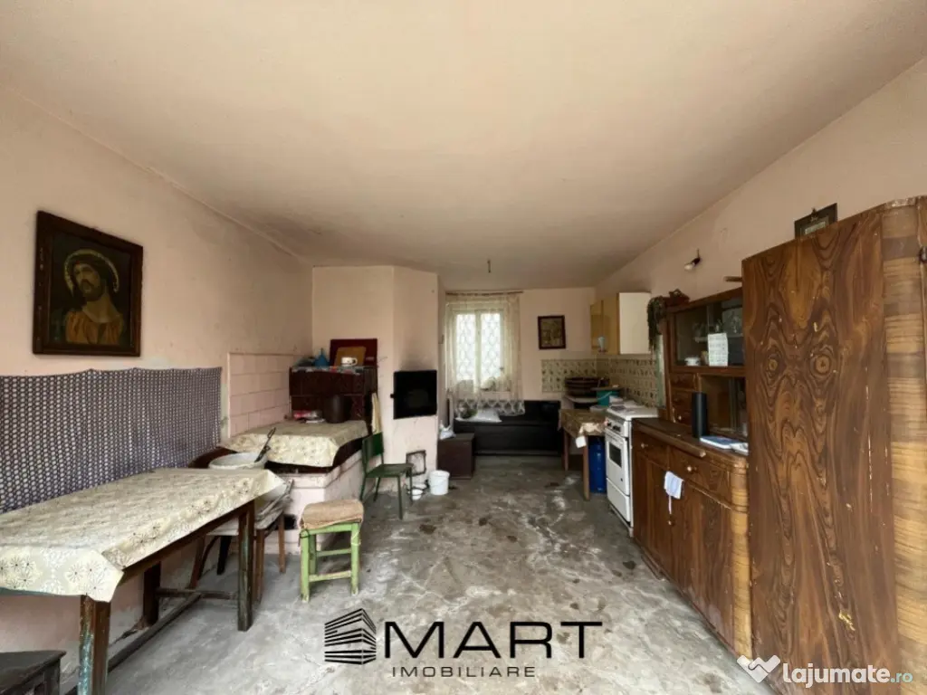 Casa cu teren de 1270 m Gura Raului 