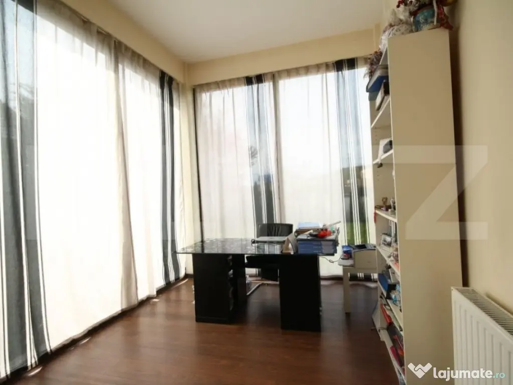 Villa deosebita, 5 camere, 400mp, cartierul Horgosa