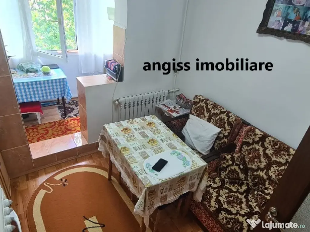 Apartament cu 2 camere cartier C5 etajul 4 