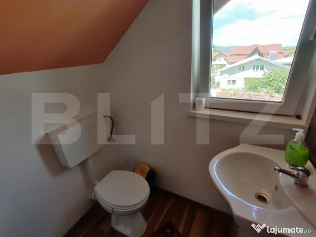 Apartament spatios in vila situat in Codlea