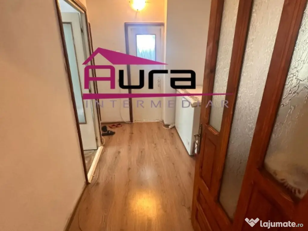 Apartament 4 camere zona Piata Noua 