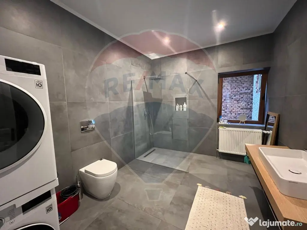 Apartament cu 2 camere de închiriat în zona Ultracentrală 