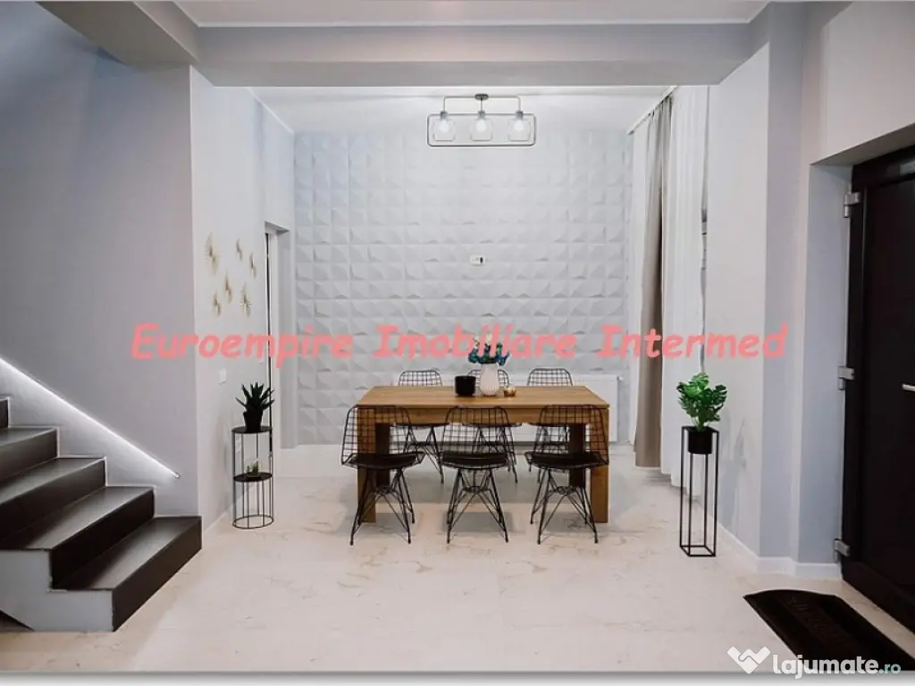 Vila 4 camere de inchiriat zona Mamaia Nord 