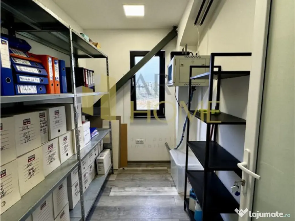 Hala industriala cu platforma betonata, in Paulestii Noi, a 