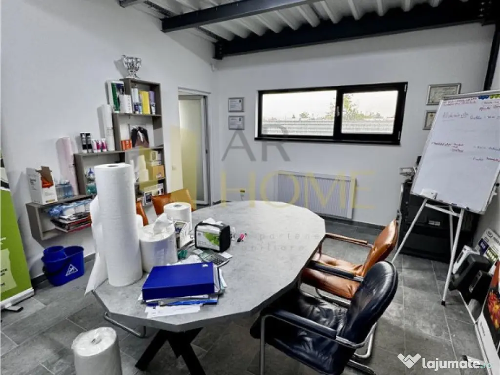 Hala industriala cu platforma betonata, in Paulestii Noi, a 