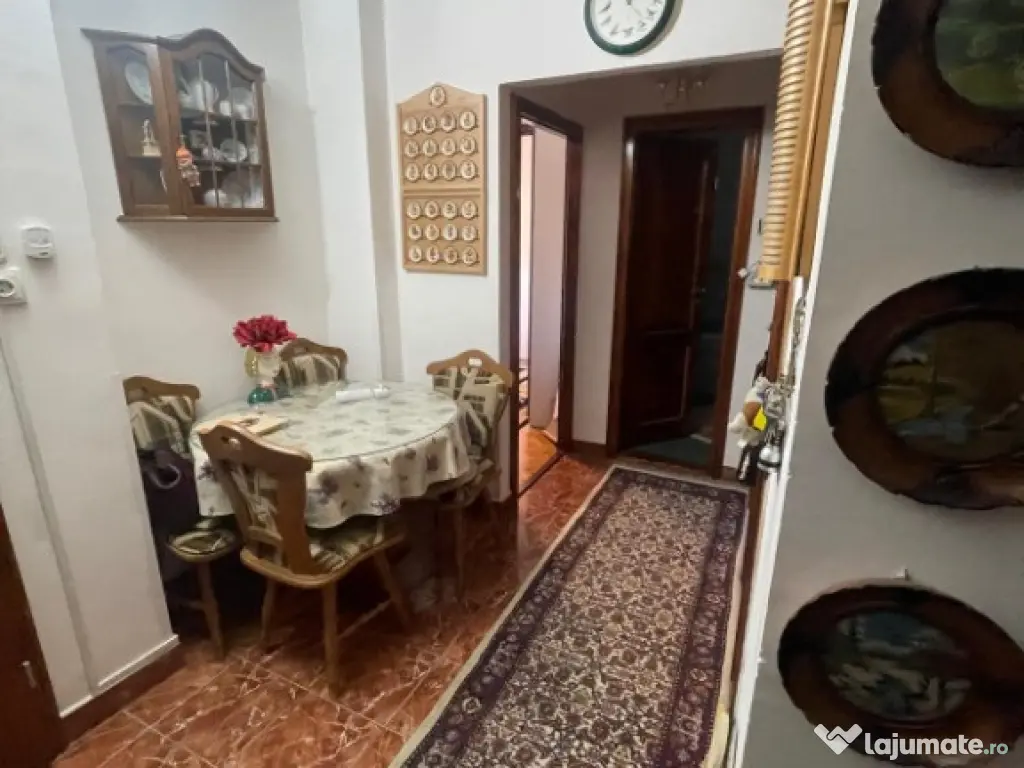 Apartament 2 camere zona Banu Maracine 
