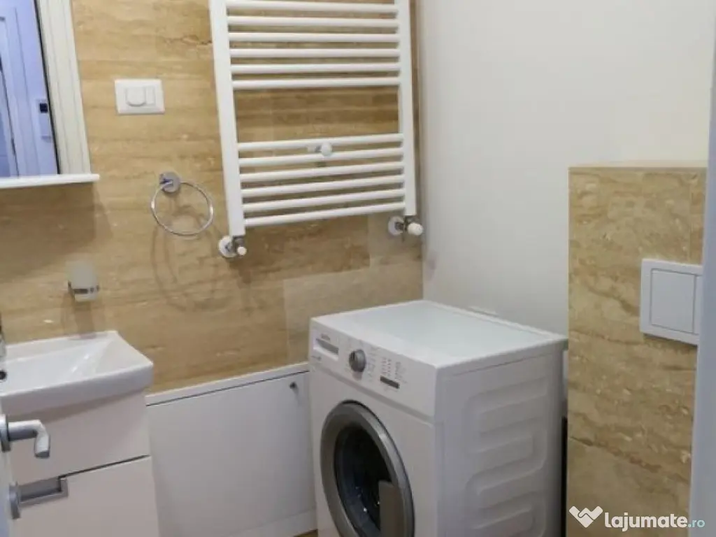 Garsoniera zona Calea Calarasilor 