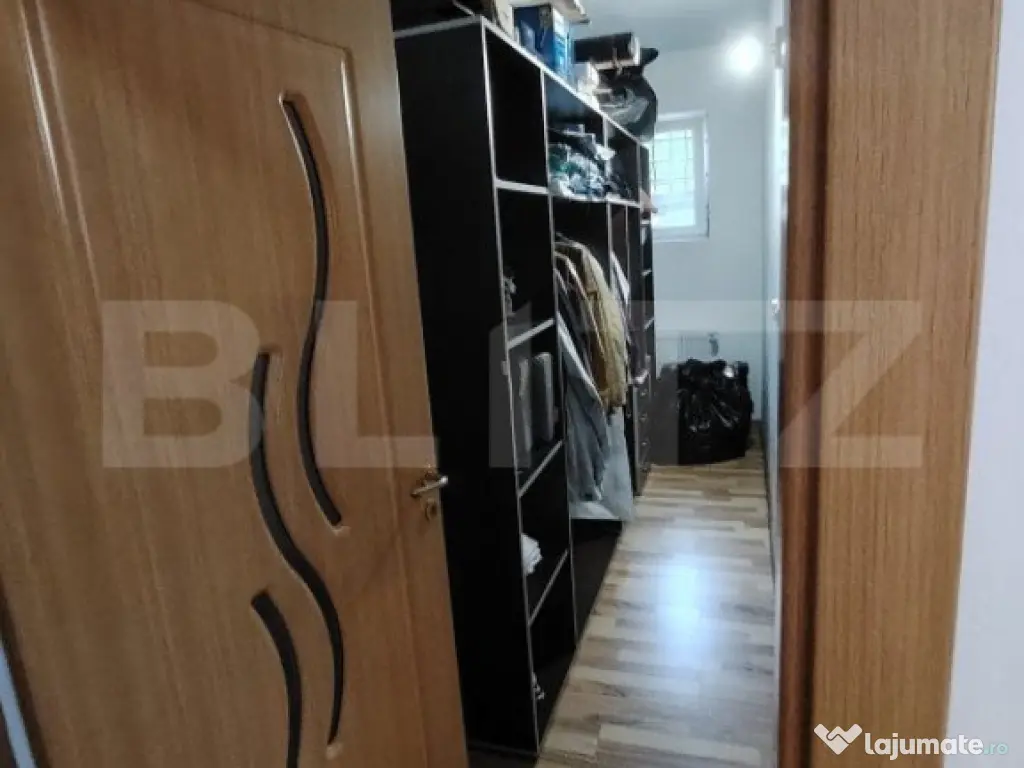 Casa deosebita cu 3 camere si spatiu comercial in Sangeorgiu