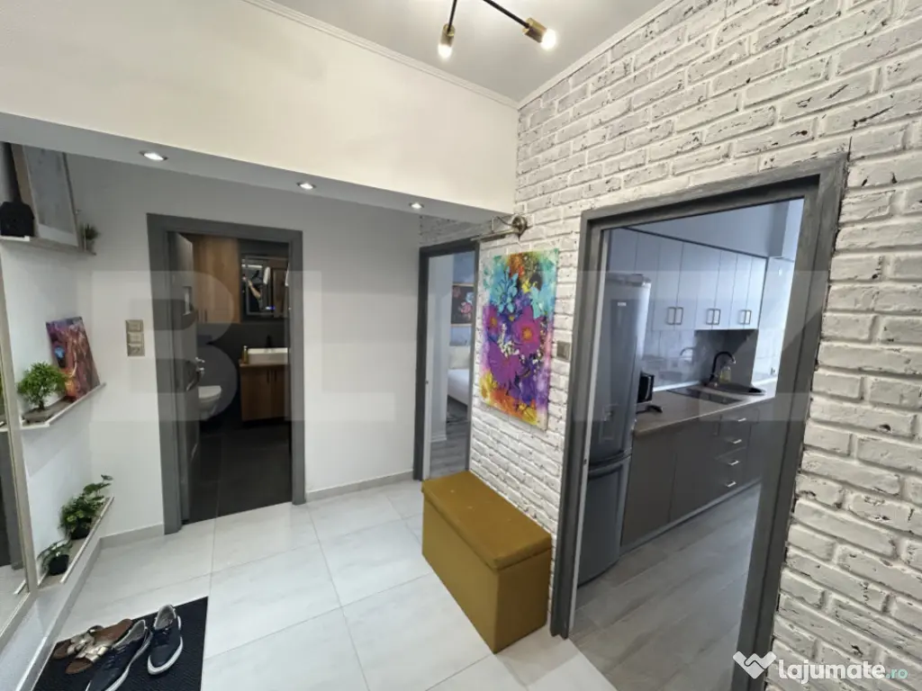 Apartament 2 Camere | View Superb | Etaj 10 | Mobilat și Fi