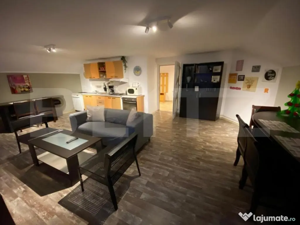 Apartament in vila, 3 camere, 90 mp, zona Calea Severinului