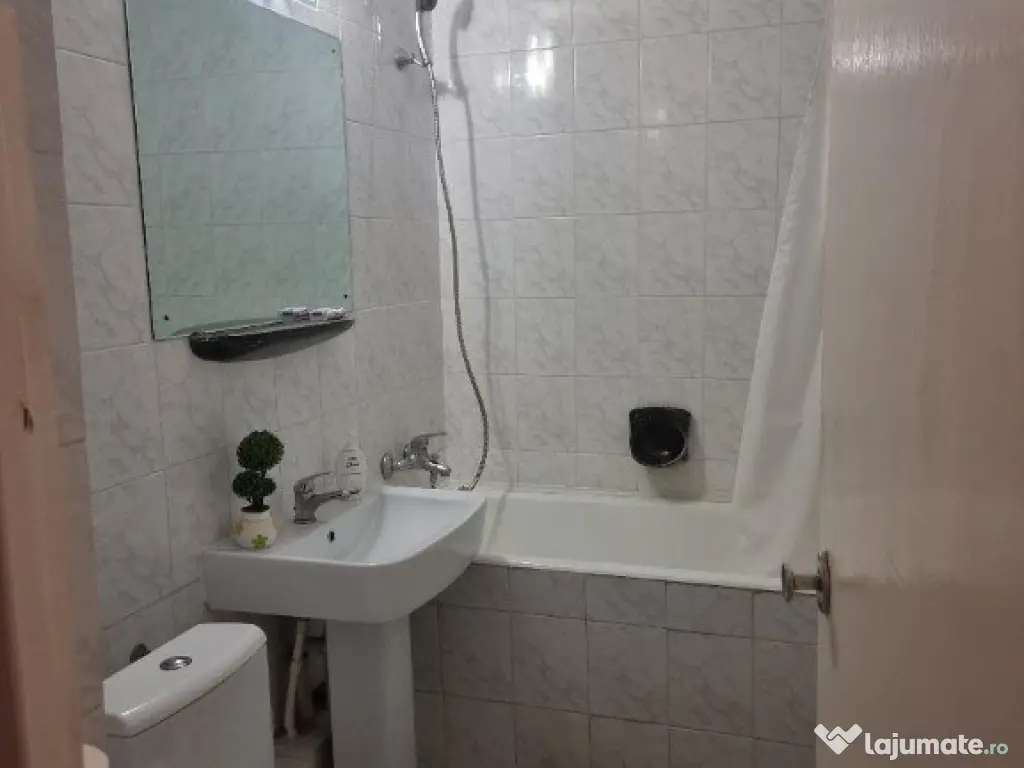 Ap 3 cam , tip PC , et 4 acoperis , Nufarul , mobilat , dotat