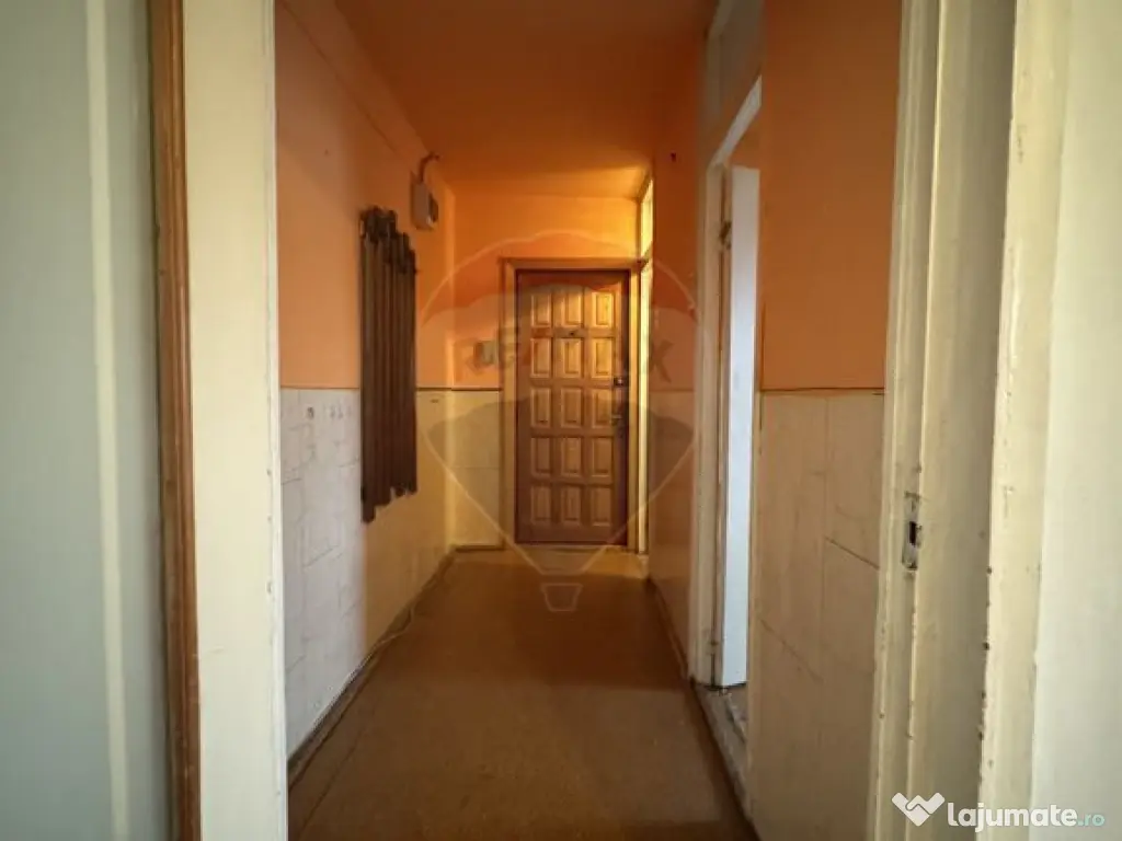 Apartament pe Str. Călugăreni, 2 camere, et.3 