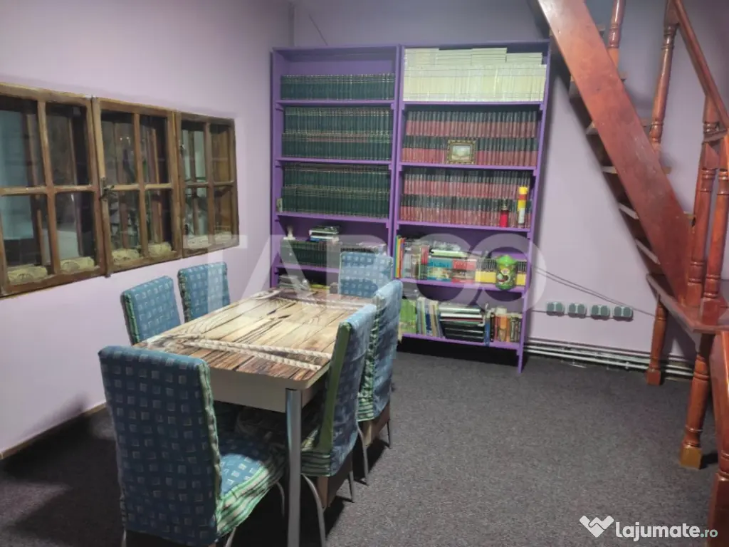 Casa cu spatii comerciale de vanzare in Sibiu Lacul Binder 