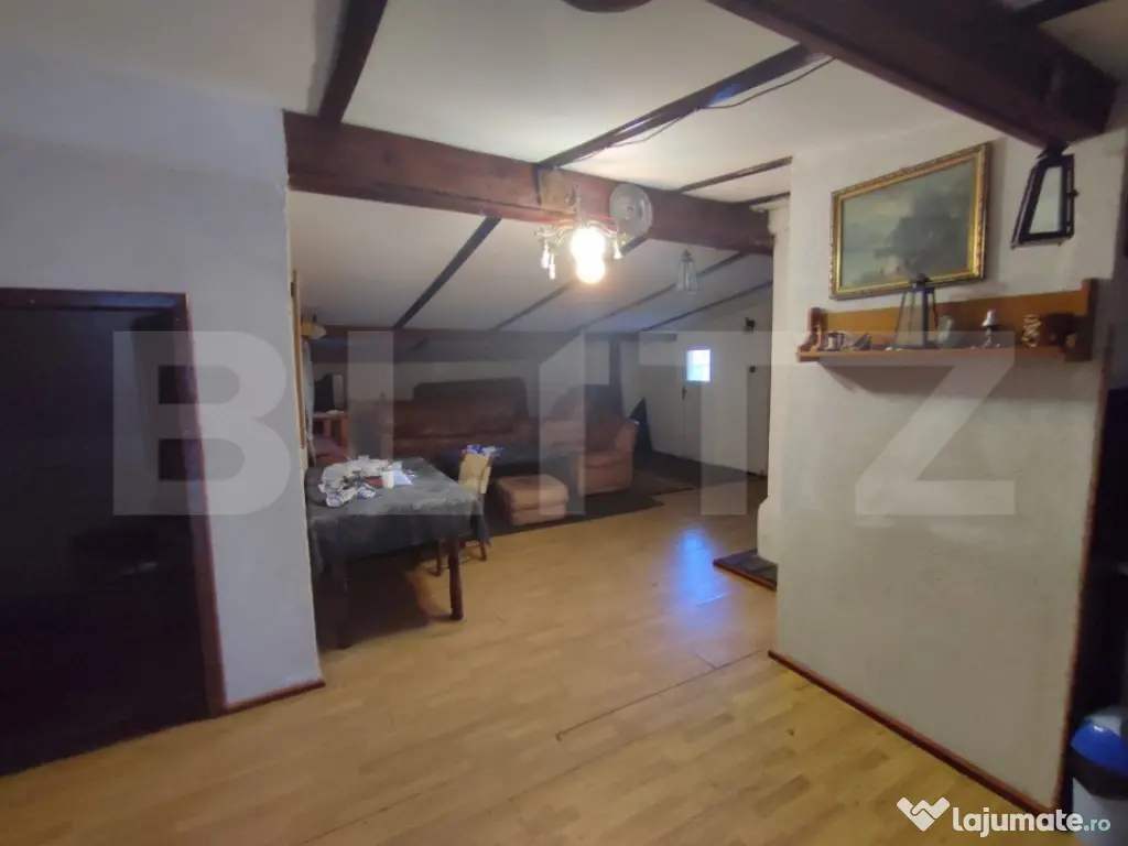 Pensiune 12 camere, 1500 mp teren, Sucevita