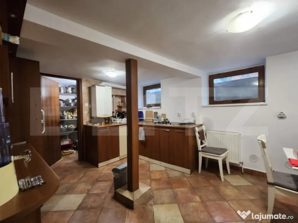 Ocazie Unica! Casa 5 camere, 180 mp, ultracentral