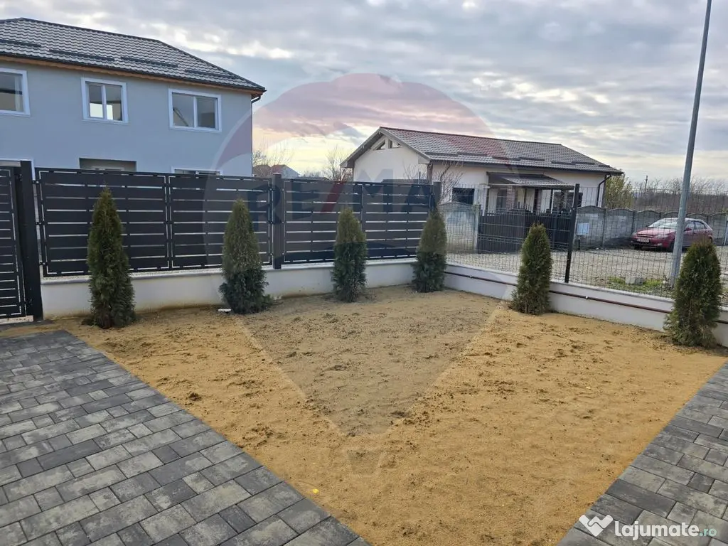 Casă / Vilă cu 5 camere de vânzare 