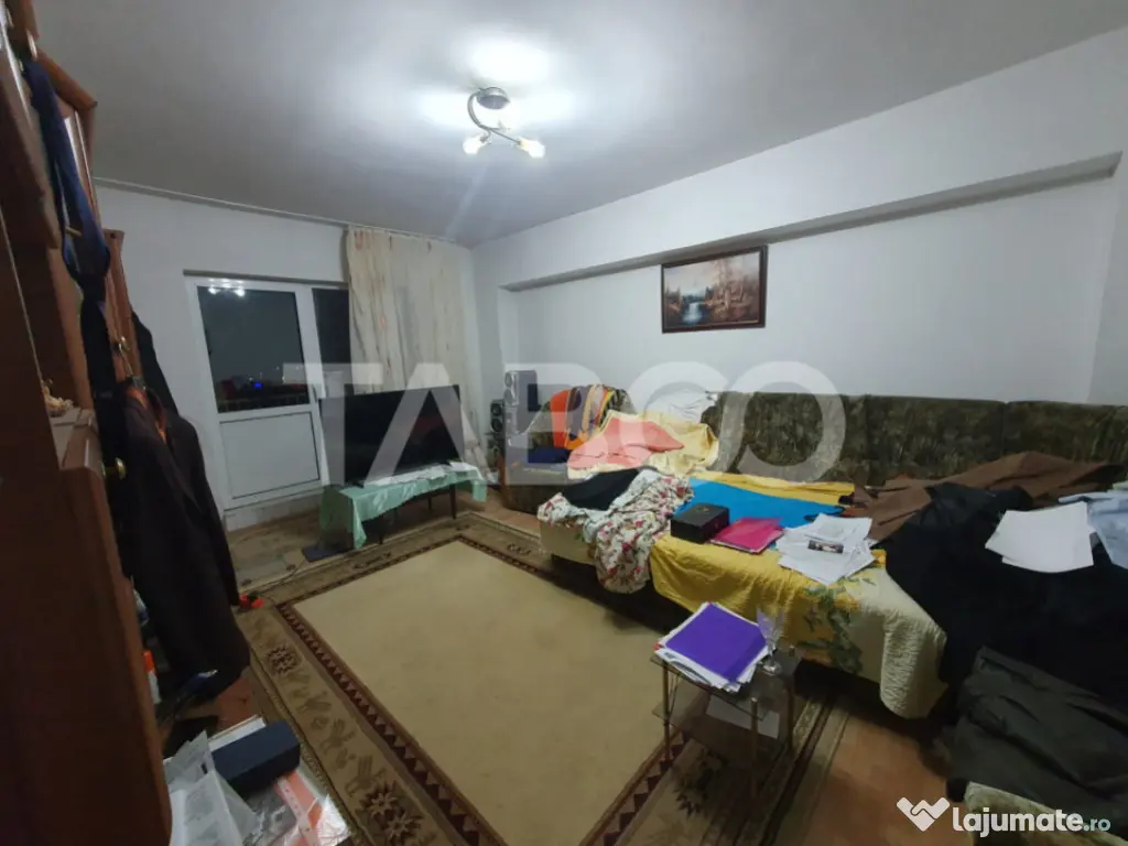 Apartament de vanzare 5 camere 121 mp utili zona Campului Fa 