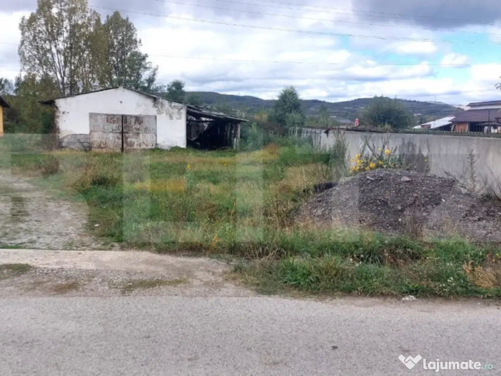 Teren intravilan, 14 arii, zona Nimigea de jos